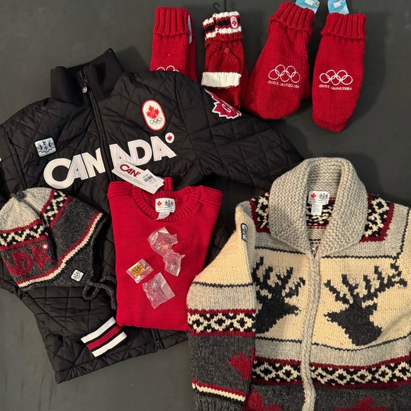 Hudson’S Bay Other - Hudsons Bay Vancouver 2010 Team Canada Collection